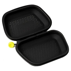 FORM goggle case - zamykane wentylowane etui do FORM Smart Swim 2 (black)