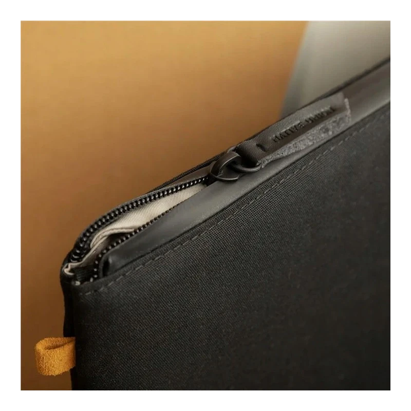Native Union W.F.A Sleeve - etui ochronne do Macbook 16" (black)
