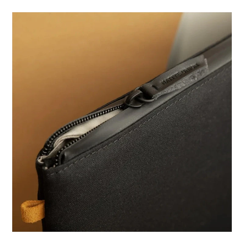 Native Union W.F.A Sleeve - etui ochronne do Macbook 14" (slate green)