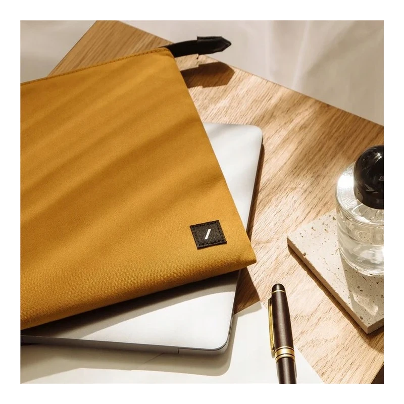 Native Union W.F.A Sleeve - etui ochronne do Macbook 14" (kraft)