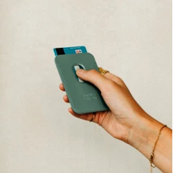 Native Union (Re)Classic Wallet - skórzany portfel kompatybilny z MagSafe (slate green)