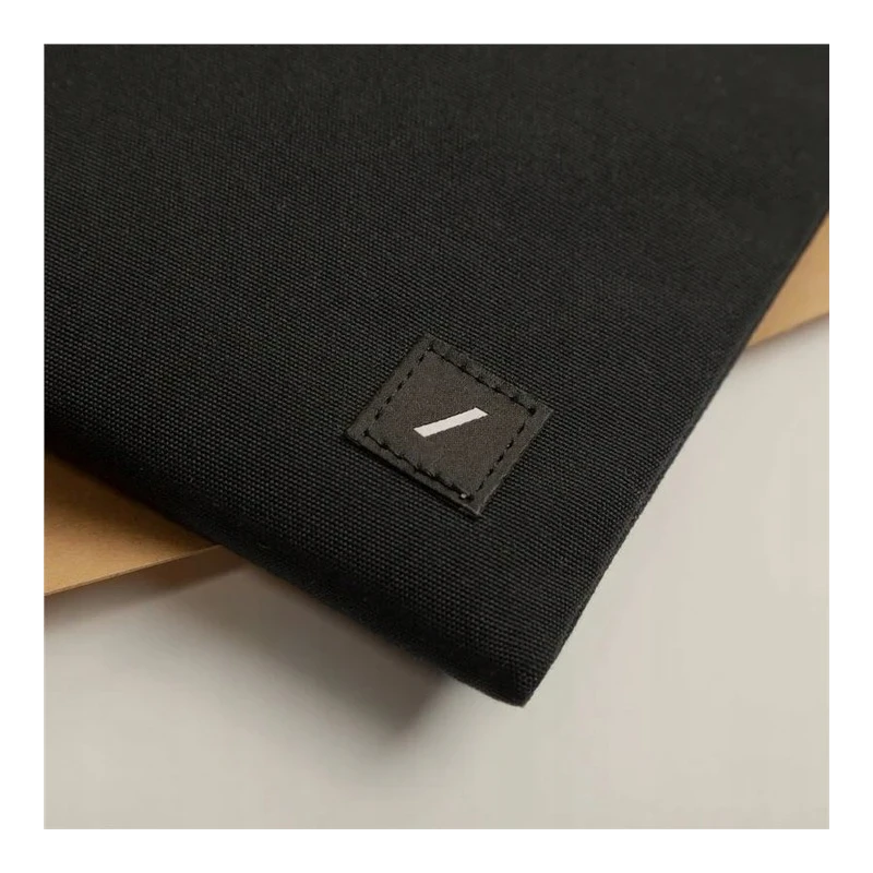 Native Union W.F.A Sleeve stylowe etui ochronne laptop Macbook 13" (czarne)