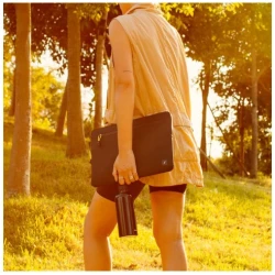 Native Union Sleeve wodoodporny uniwersalne etui ochronne do Macbook 16" (black)