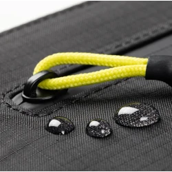 Native Union Sleeve wodoodporny uniwersalne etui ochronne do Macbook 16" (black)