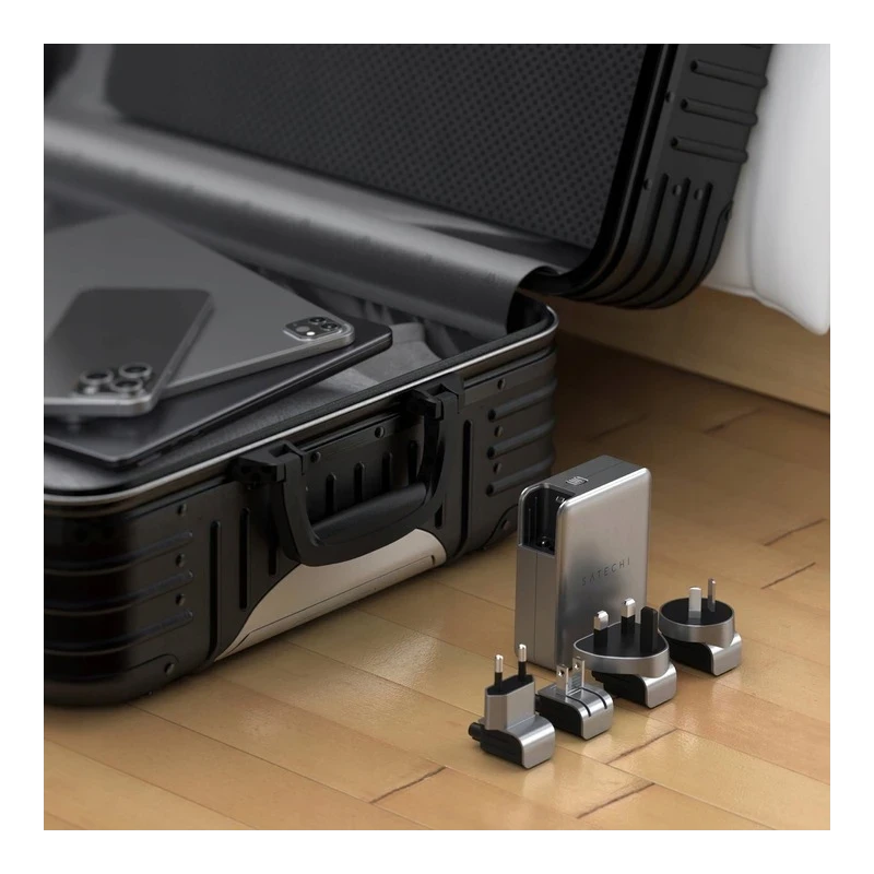 Satechi 4-Port GaN Travel Charger - ładowarka podróżna 145W  z 4 adapterami do gniazdek - US, UK, EU, AS (4x USB-C)