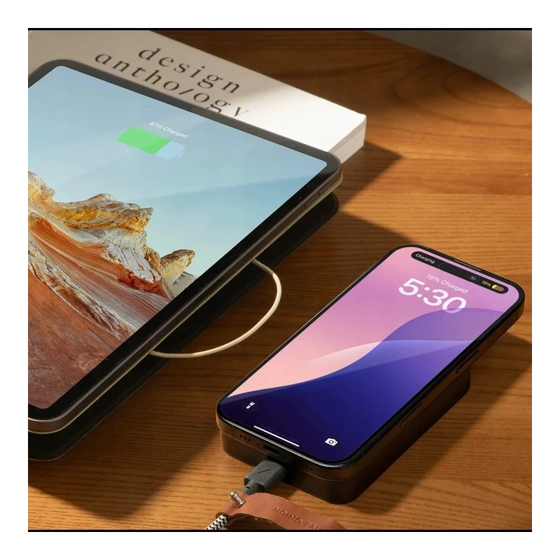 Native Union (Re)Classic Power Bank - magnetyczny powerbank 10000 mAh kompatybilny z MagSafe i Qi2, kabel USB-C - USB-C 15 cm w 