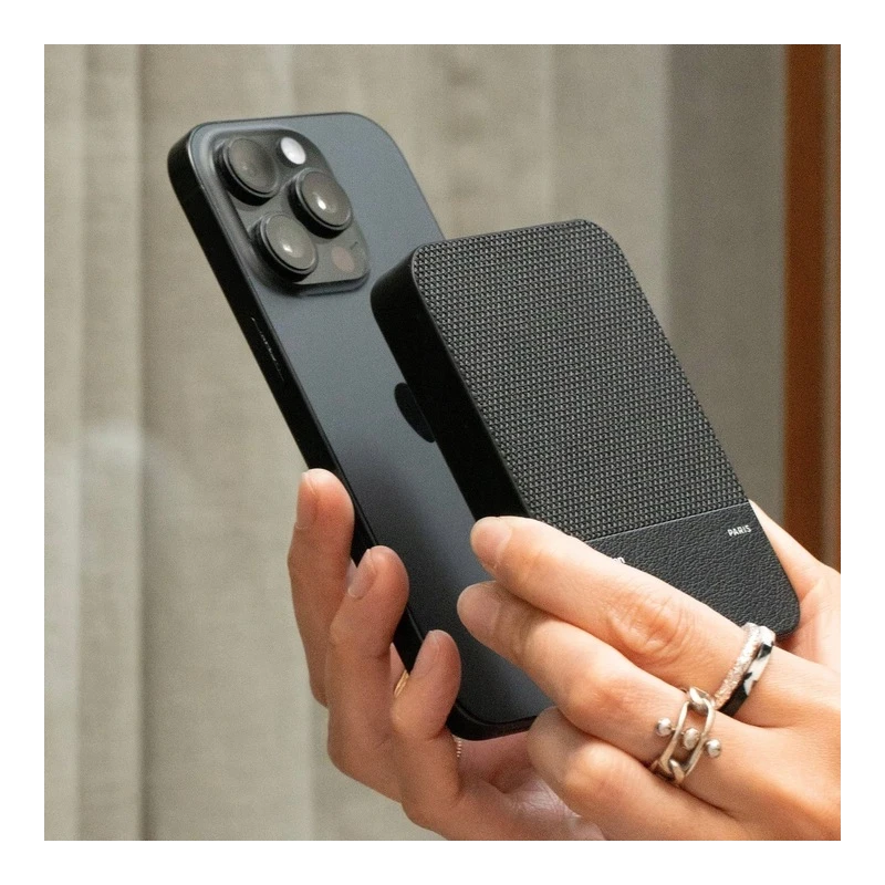 Native Union (Re)Classic Power Bank - magnetyczny powerbank 10000 mAh kompatybilny z MagSafe i Qi2, kabel USB-C - USB-C 15 cm w 