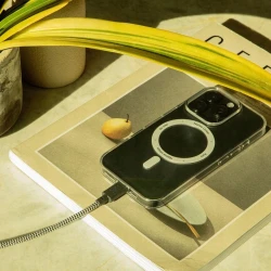 Native Union Belt Cable XL 100W kabel USB-C-USB-C 3m wytrzymały oplot Kevlar (zebra)