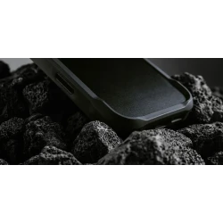 NOMAD pancerne etui plecki case iPhone 17 Pro Max z MagSafe czarne