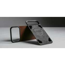 NOMAD nakładka magnetyczna plecki iPhone 17 Pro MagSafe skóra Horween (rustic brown)