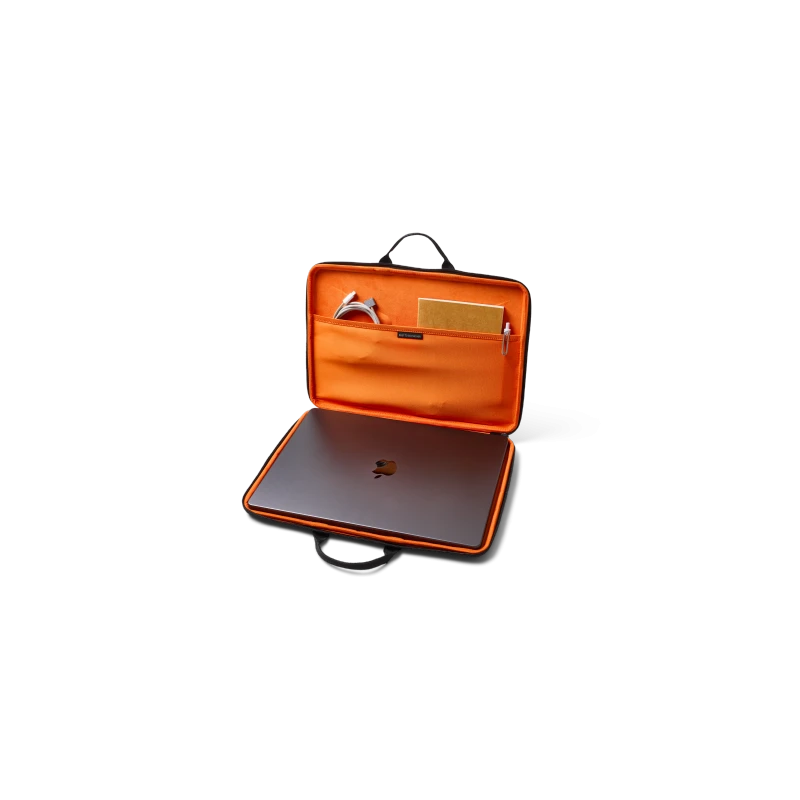 UAG Civilian Shock Sleeve - etui ochronne z uchwytem do MacBook 15" - 16" (black)