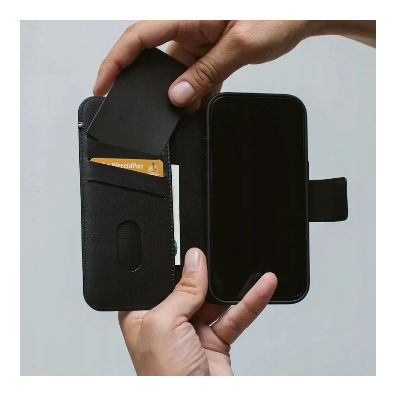 Decoded case dwuczęściowe etui z klapką iPhone 17 Pro MagSafe skóra (black)