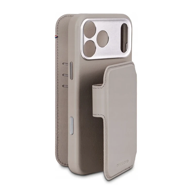 Decoded case dwuczęściowe etui z klapką iPhone 17 Pro MagSafe skóra (solid clay)