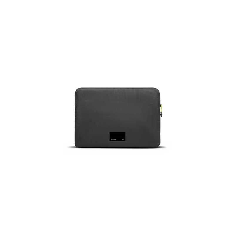 Native Union Ultralight Sleeve - etui ochronne do Macbook 15" (black)