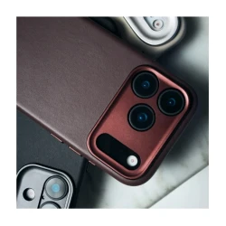 Decoded case etui skórzane plecki mocna obudowa iPhone 17 MagSafe (solid clay)