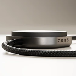 ZENS Charging Cable USB C-C Pro 2 - bezprzewodowy magnetyczny kabel USB-C-USB-C Qi2 15W, z przewodowym ładowaniem do 240W, 1,5 m