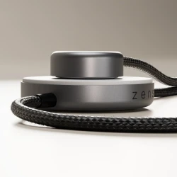 ZENS Charging Cable Pro 2 - kabel USB-C do iPhone i Apple Watch, wspiera bezprzewodowe ładowanie Qi2 15 W (black)
