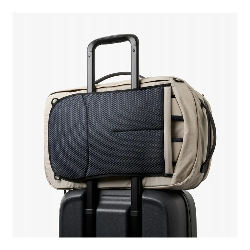 Bellroy Lite Travel Pack - plecak podróżny 30L z kieszenią na laptop (ash)