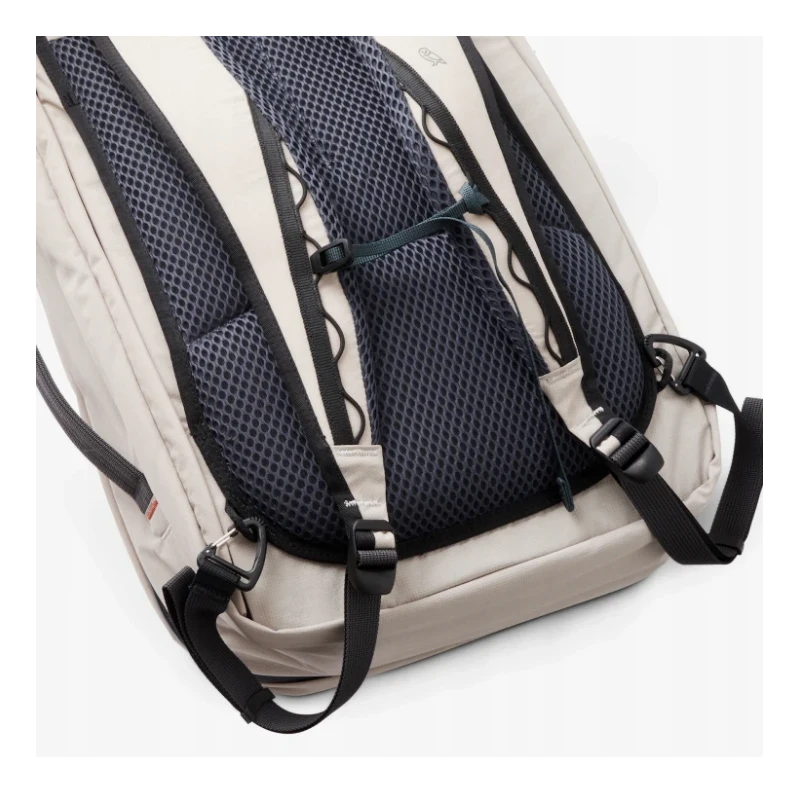 Bellroy Lite Travel Pack - plecak podróżny 30L z kieszenią na laptop (ash)