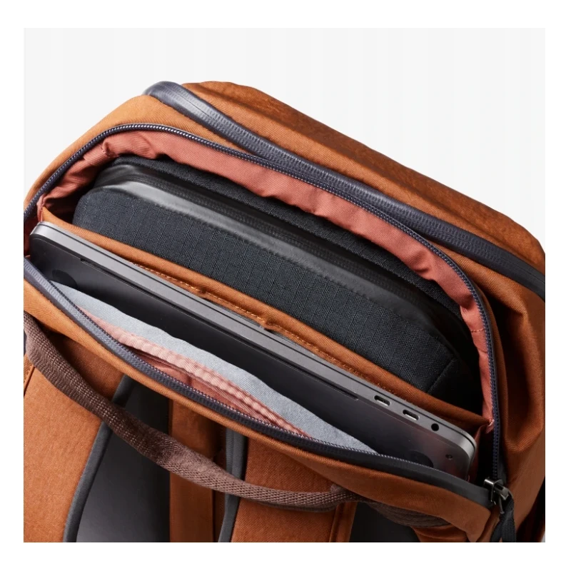Bellroy Transit Workpack 2nd ed. - plecak 20L z kieszenią na laptop (bronze)