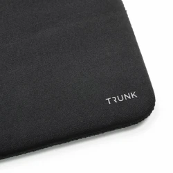Trunk 15" MacBook Air Sleeve - neoprenowe etui ochronne do MacBook 15" (black)