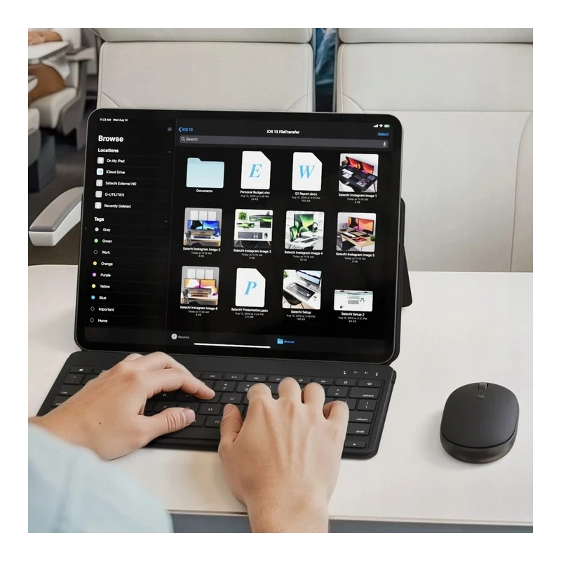 Satechi OntheGo Keyboard - bezprzewodowa klawiatura do trzech urządzeń z podstawką na smartfon/tablet (black)