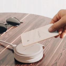 Satechi FindAll karta lokalizująca portfel z Apple Find My MagSafe IP66 (desert rose)