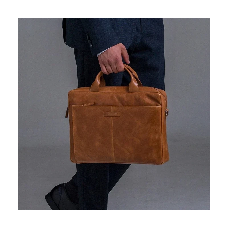 dbramante1928 Amalienborg - skórzana torba z paskiem na ramię oraz kieszenią na laptop 15" (tan)