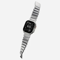 NOMAD elegancka mocna tytanowa bransoleta Apple Watch, Ultra, SE black FKM (natural titanium, black FKM)