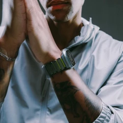 NOMAD elegancka mocna tytanowa bransoleta Apple Watch, Ultra, SE volt FKM (natural titanium, volt FKM)