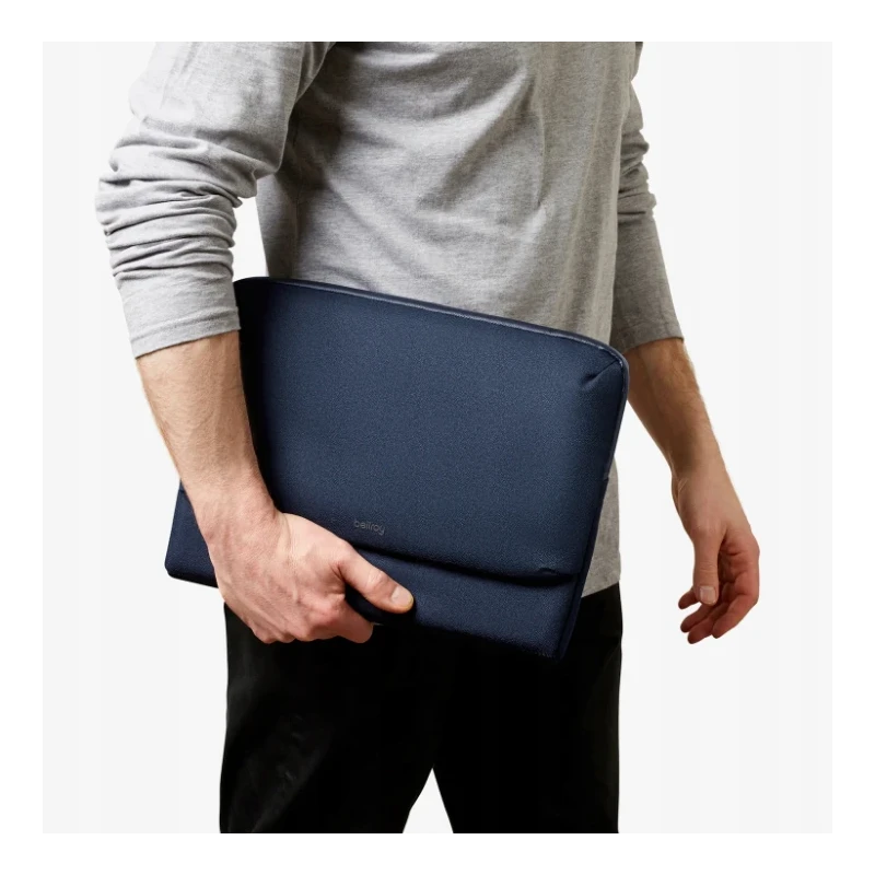 Bellroy Laptop Caddy 16 - etui na laptop 16" z kieszeniami na akcesoria mobilne (navy)