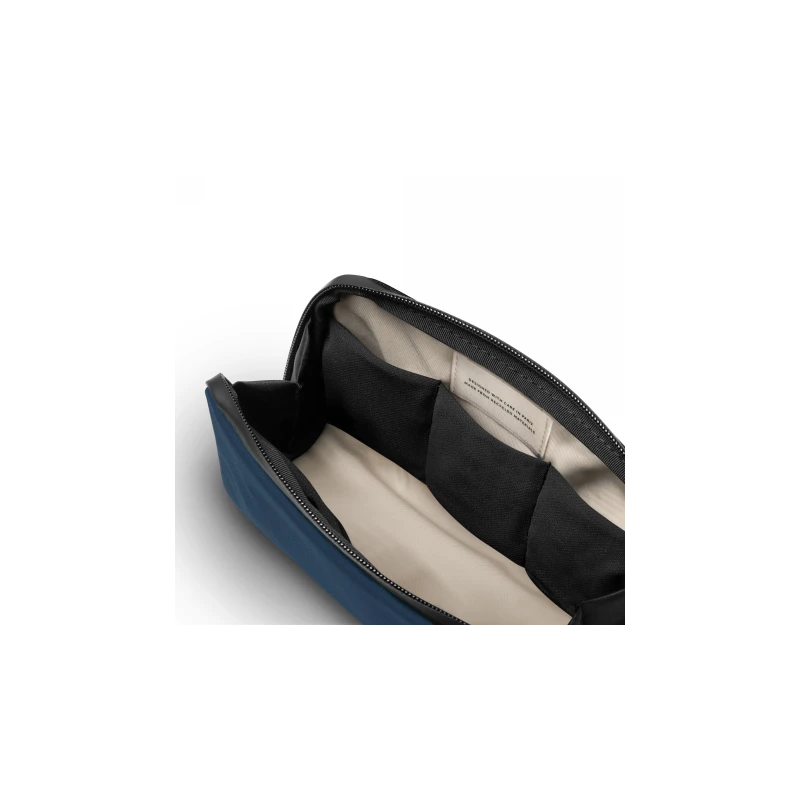 Native Union W.F.A Stow Lite Organizer - organizer na akcesoria do urządzeń mobilnych (navy)