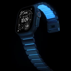 NOMAD Stratos Band - tytanowa bransoleta do Apple Watch 49mm z FKM (black titanium, icy blue glow FKM)