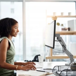 Ergotron LX PRO mocny regulowany uchwyt biurkowy na 1 monitor (ciemnoszary)