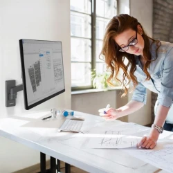 Ergotron LX PRO mocny regulowany uchwyt ścienny na 1 monitor (ciemnoszary)