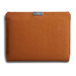Bellroy Slave 14" elegancki pokrowiec etui laptopa Magnetyczne zamknięcie (bronze)