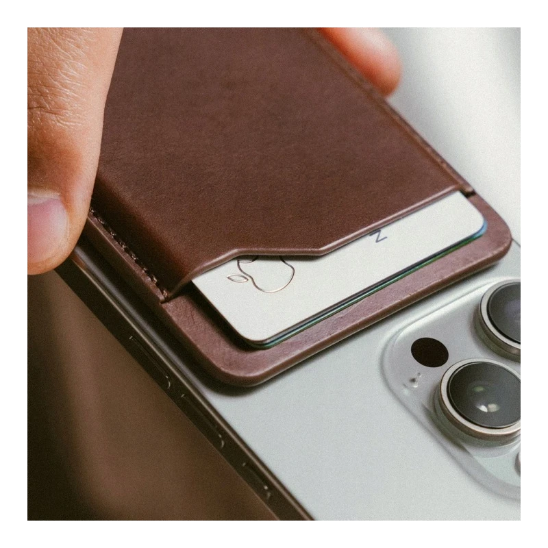 NOMAD Leather Mag Wallet - skórzany portfel kompatybilny z MagSafe oraz Apple Find My (brown)