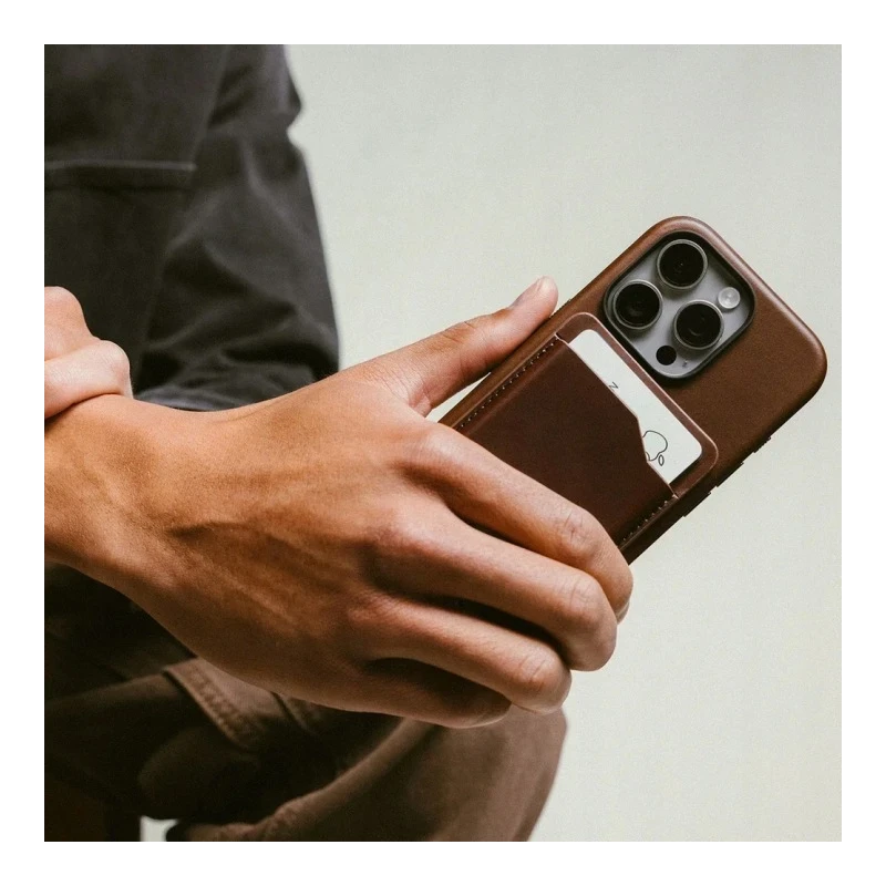 NOMAD Leather Mag Wallet - skórzany portfel kompatybilny z MagSafe oraz Apple Find My (brown)
