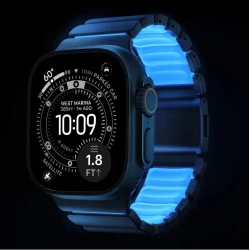 NOMAD elegancka mocna tytanowa bransoleta Apple Watch, Ultra, SE (black titanium, icy blue glow FKM)