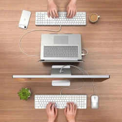 Satechi Slim LX3 Wired klawiatura USB-C/USB-A z układem numerycznym Mac/Win (silver)