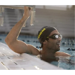 FORM Smart Swim 2 Light inteligentne okulary pływackie aplikacja czas tętno