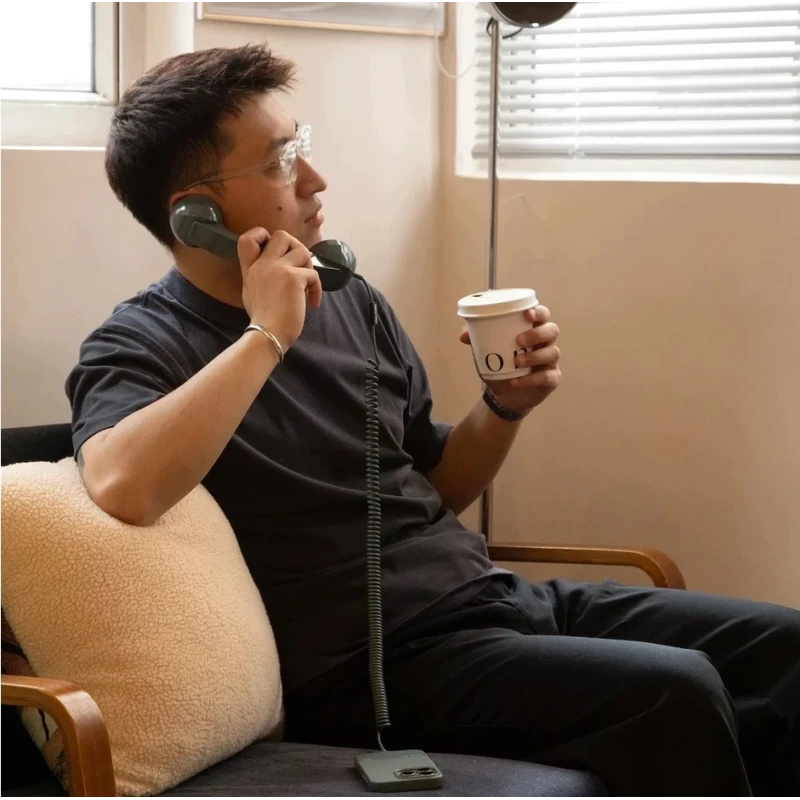 Native Union Retro słuchawka telefoniczna odbiera kończy połączenia USB-C (bubble gum)