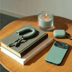 Native Union Pop retro spiralny rozciągliwy kabel USB-C - USB-C, 1,2 m 60W (slate green)