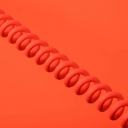 Native Union Pop retro spiralny rozciągliwy kabel USB-C - USB-C, 1,2 m 60W (alarm red)