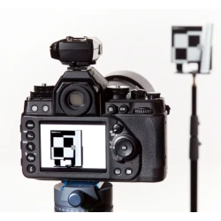 Datacolor SpyderLensCal - zestaw pozwalający na korekty ostrości zestawu aparat/obiektyw