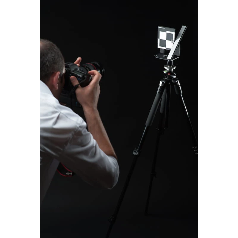 Datacolor SpyderLensCal - zestaw pozwalający na korekty ostrości zestawu aparat/obiektyw