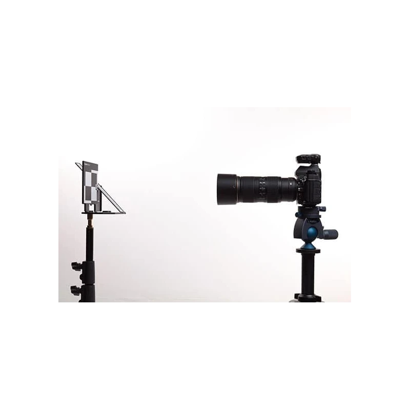 Datacolor SpyderLensCal - zestaw pozwalający na korekty ostrości zestawu aparat/obiektyw