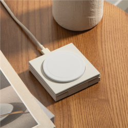 Native Union Rise Solo Qi2 wireless charger, sandstone