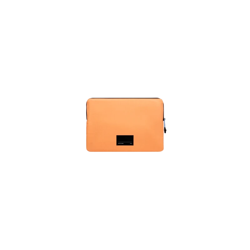 Native Union Ultralight Sleeve - etui ochronne do Macbook 16" (apricot crush)