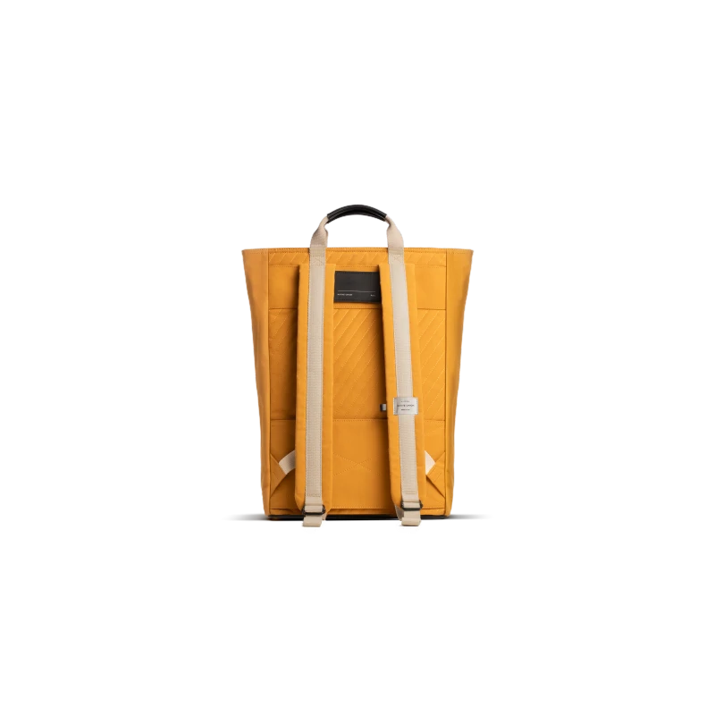Native Union W.F.A Backpack - plecak z kieszenią na laptop 16", 20 L (kraft)